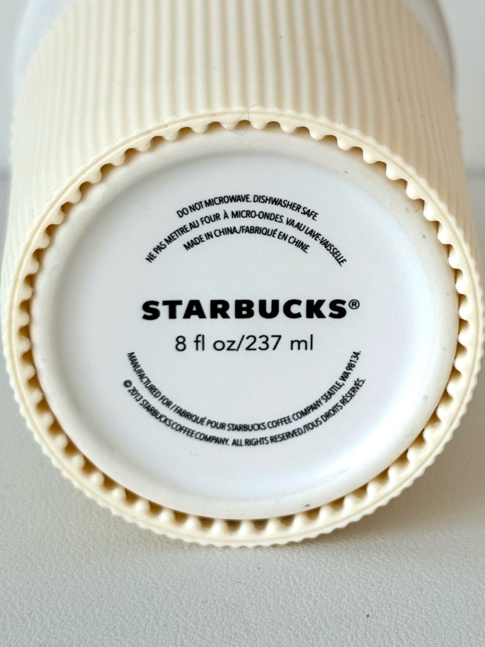 Starbucks Coffee Travel Mug White Cream Ceramic Silicone Sleeve Snowflake 2013 - Picture 5 of 10